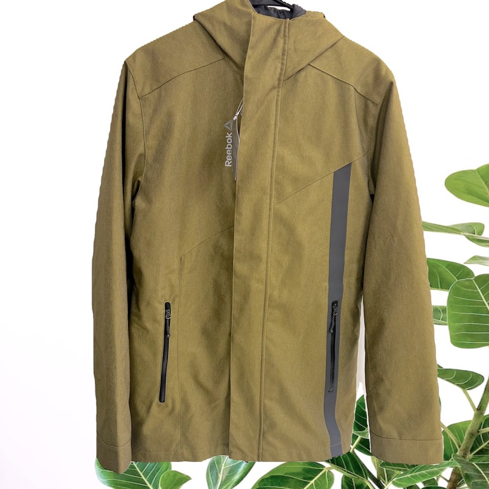 NWT REEBOK 3-1 TECH JACKET TO TACKLE WIND RAIN AND COLD IN SIZE SMALL MEN HOODED